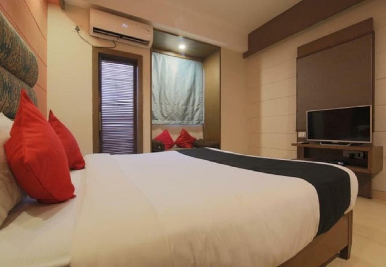 Tangerine Boutique Resort Calangute Exterior photo